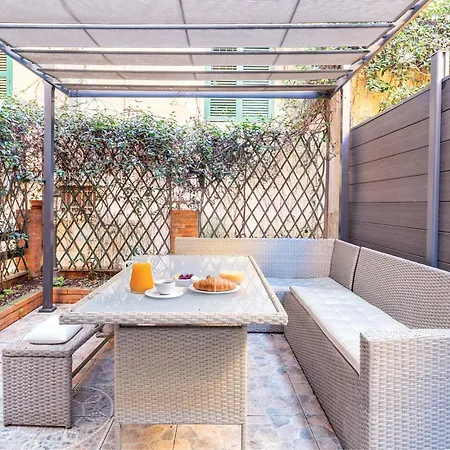 Casina Roxy * Rome