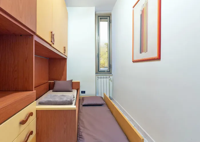 Casina Roxy Daire Roma